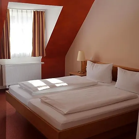 Zum Goldenen Mann فندق راستات
